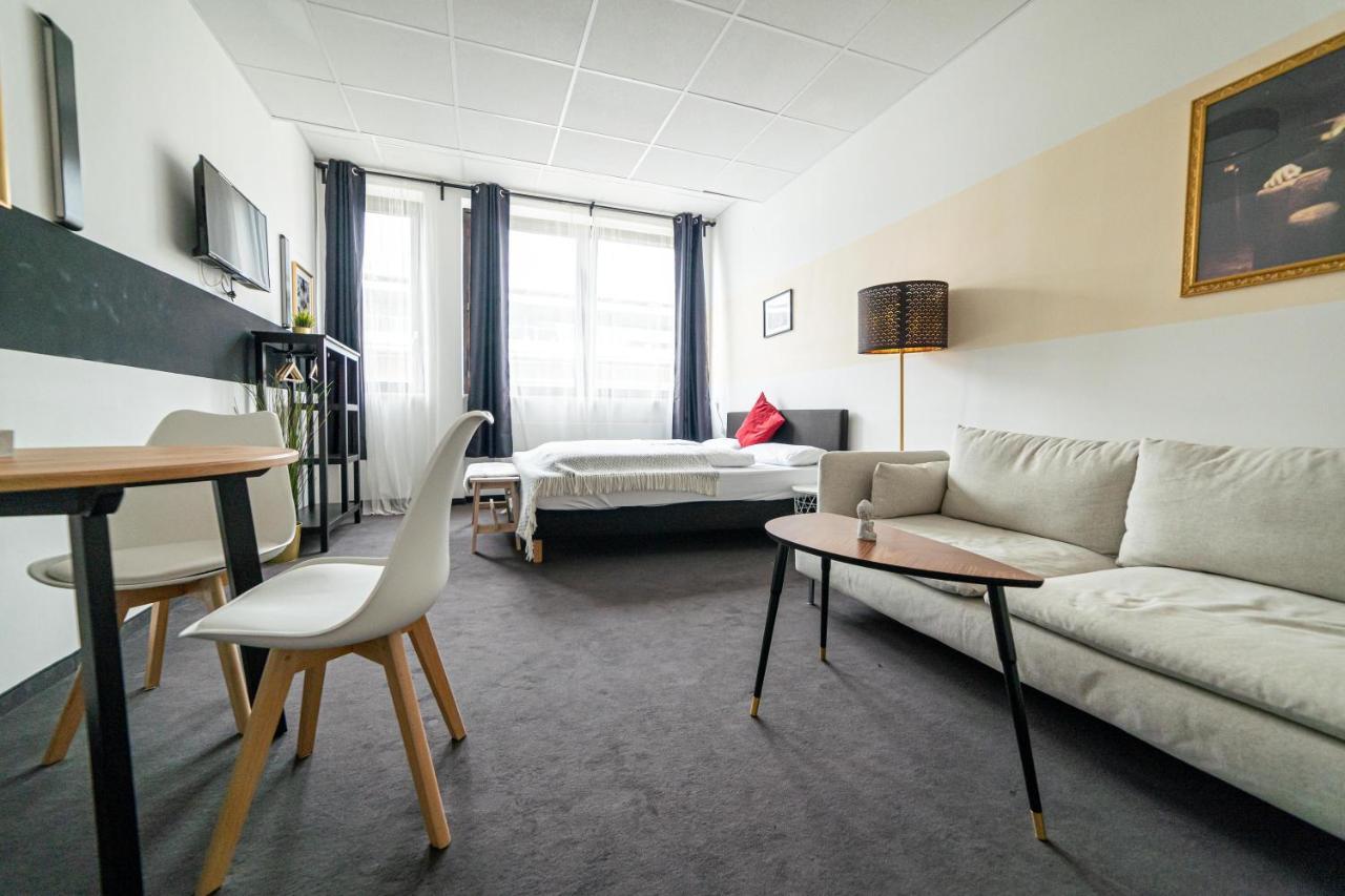 Full House Hostel Nurnberg - Shared Bath & Kitchen Ngoại thất bức ảnh