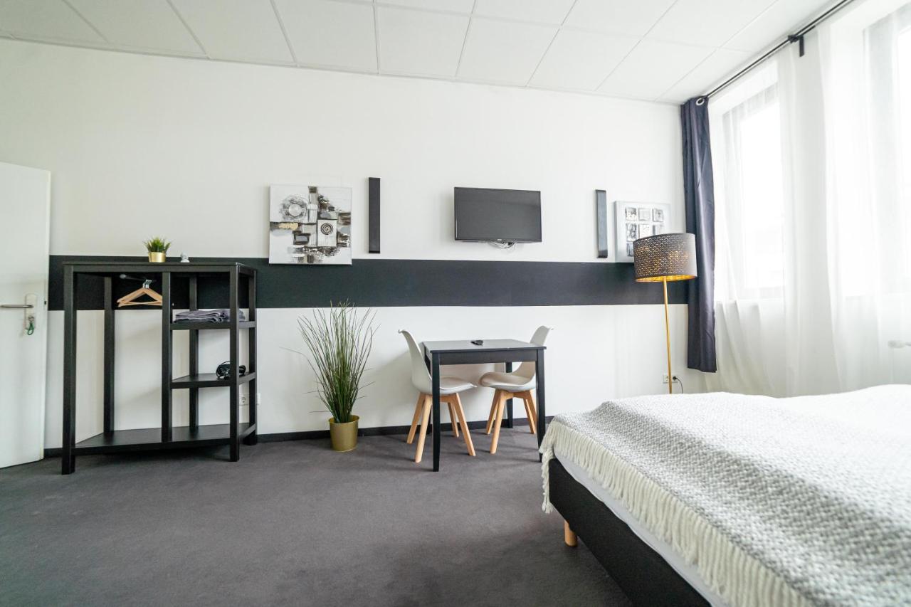 Full House Hostel Nurnberg - Shared Bath & Kitchen Ngoại thất bức ảnh
