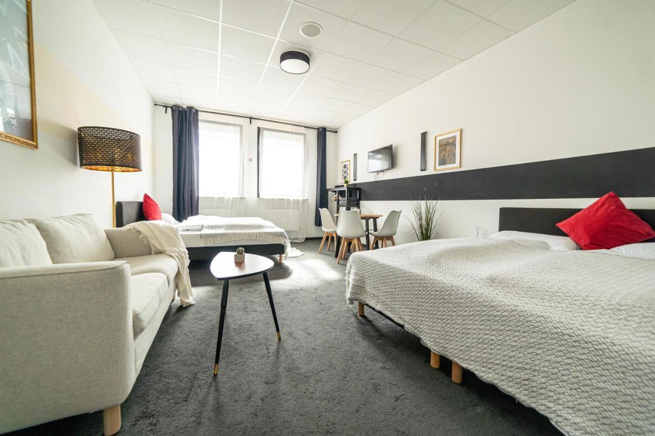 Full House Hostel Nurnberg - Shared Bath & Kitchen Ngoại thất bức ảnh