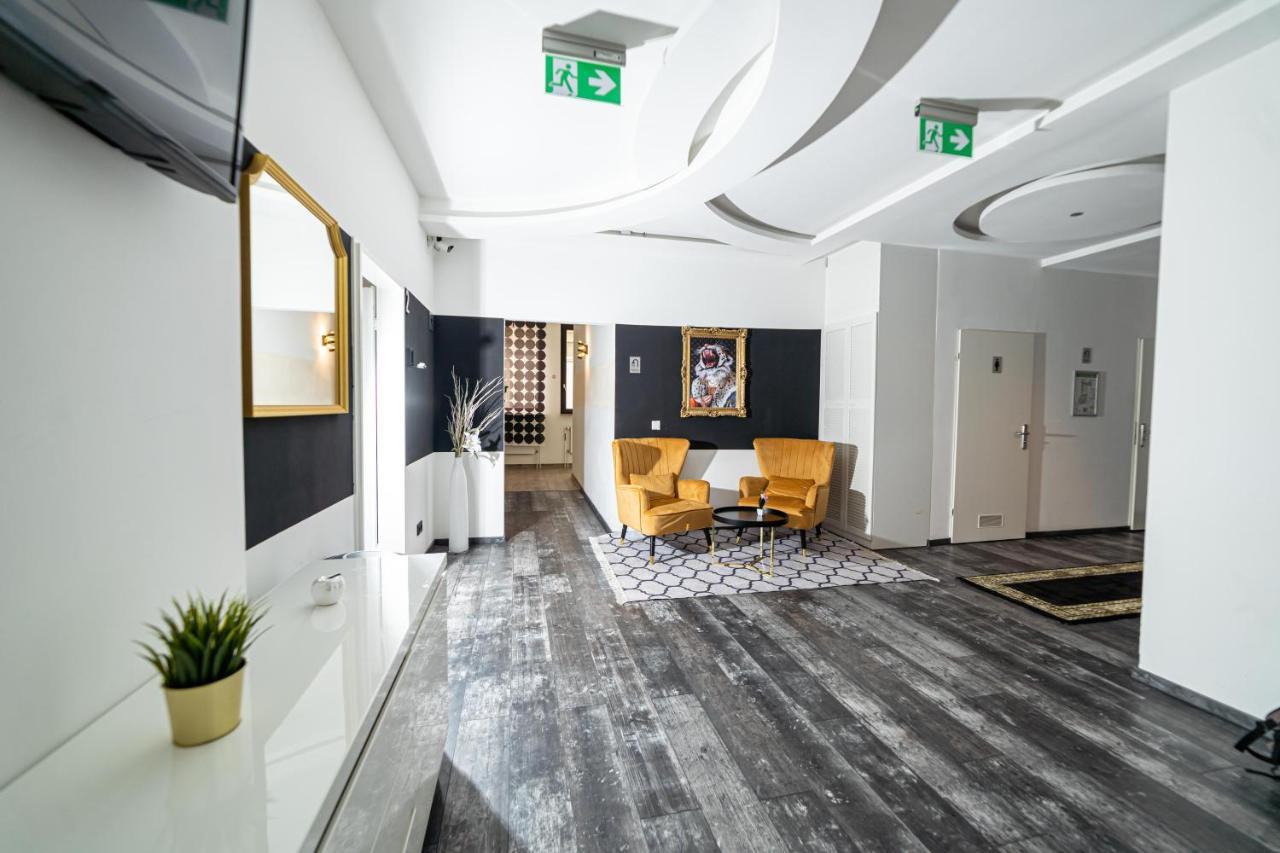 Full House Hostel Nurnberg - Shared Bath & Kitchen Ngoại thất bức ảnh