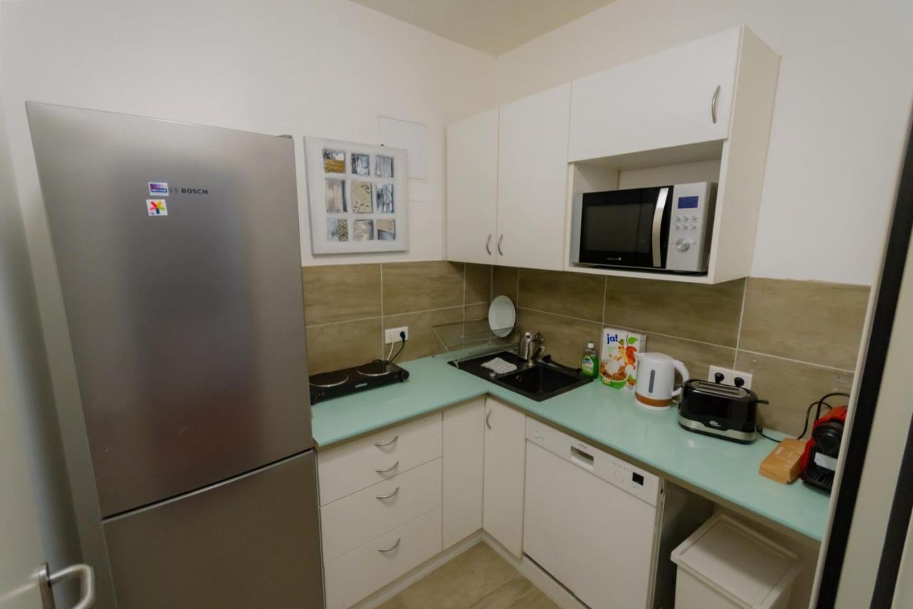 Full House Hostel Nurnberg - Shared Bath & Kitchen Ngoại thất bức ảnh