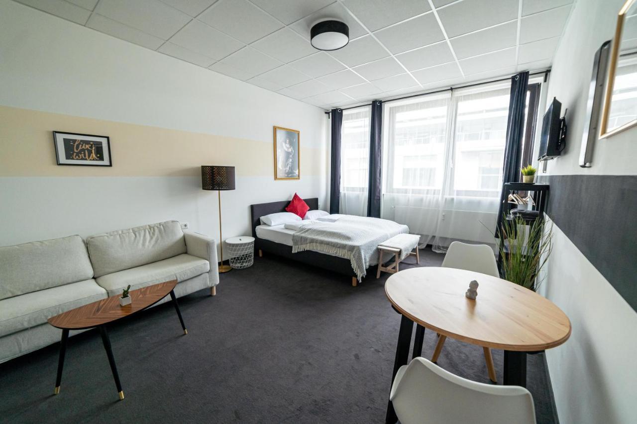 Full House Hostel Nurnberg - Shared Bath & Kitchen Ngoại thất bức ảnh