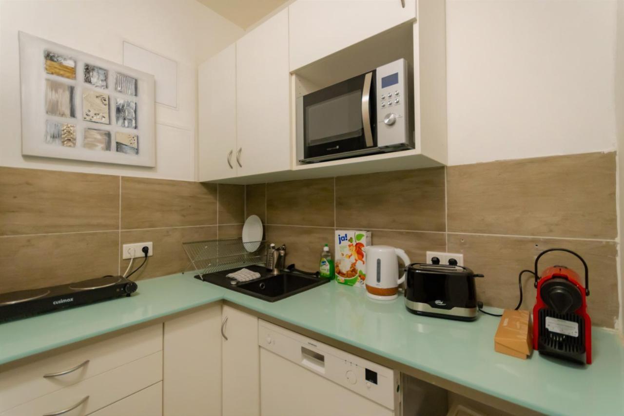 Full House Hostel Nurnberg - Shared Bath & Kitchen Ngoại thất bức ảnh