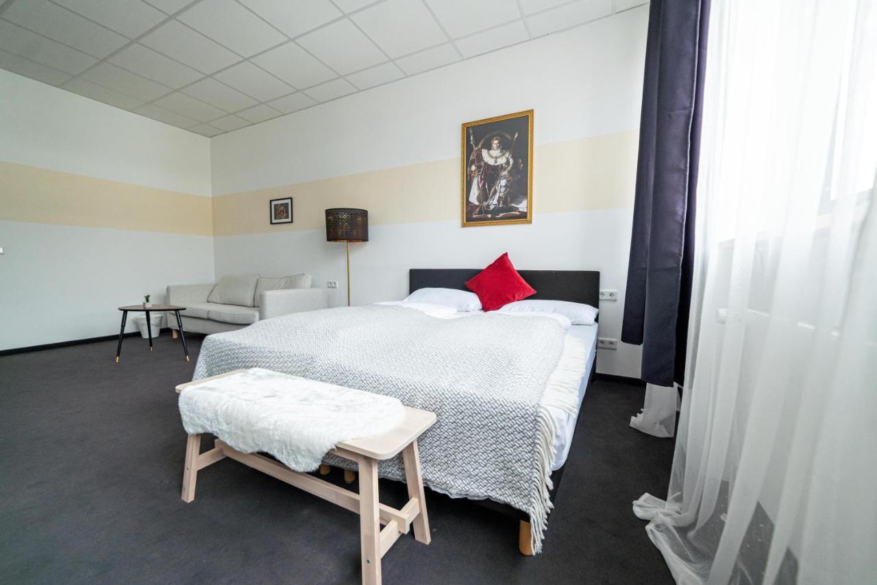 Full House Hostel Nurnberg - Shared Bath & Kitchen Ngoại thất bức ảnh