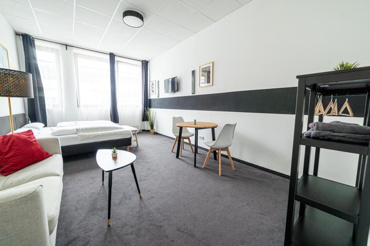 Full House Hostel Nurnberg - Shared Bath & Kitchen Ngoại thất bức ảnh
