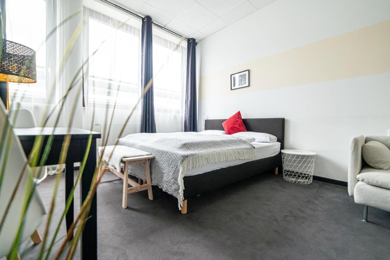Full House Hostel Nurnberg - Shared Bath & Kitchen Ngoại thất bức ảnh
