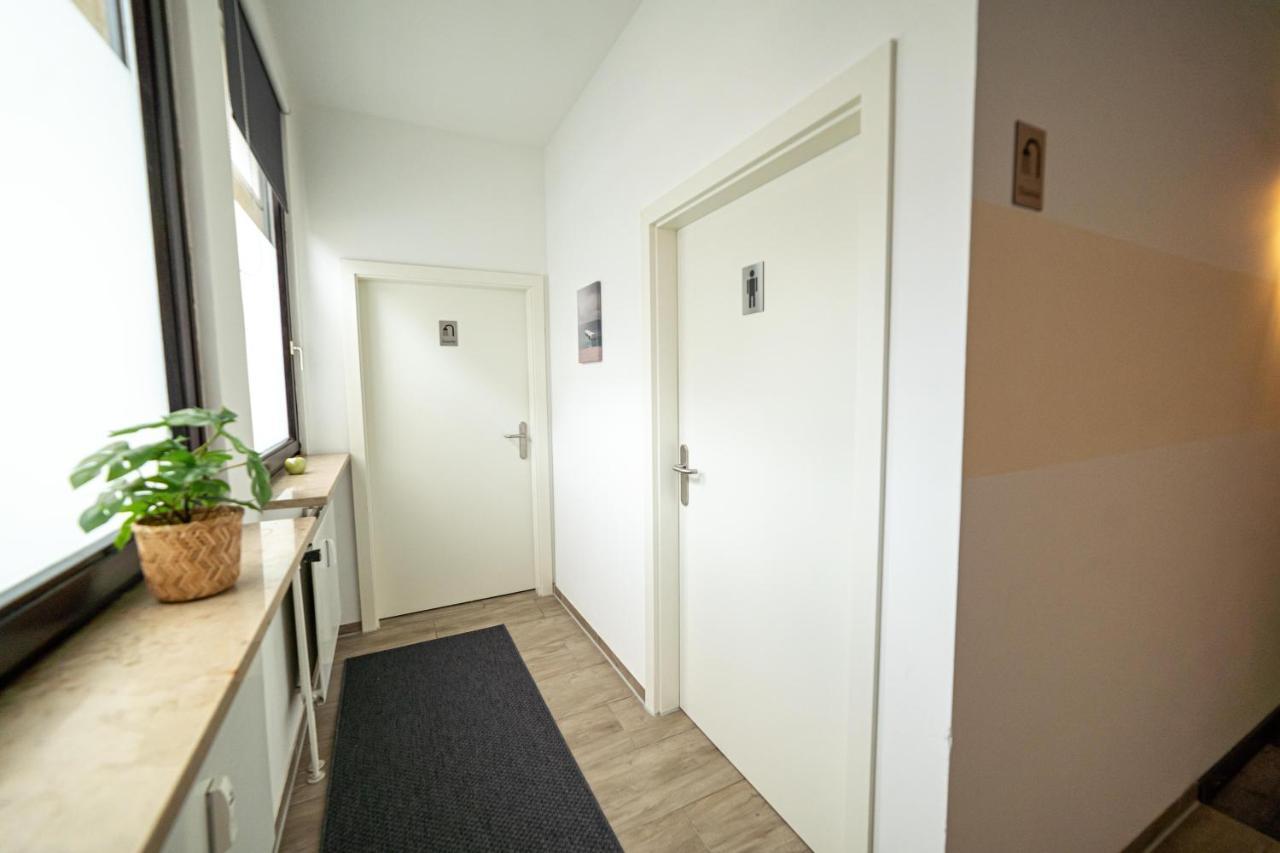Full House Hostel Nurnberg - Shared Bath & Kitchen Ngoại thất bức ảnh
