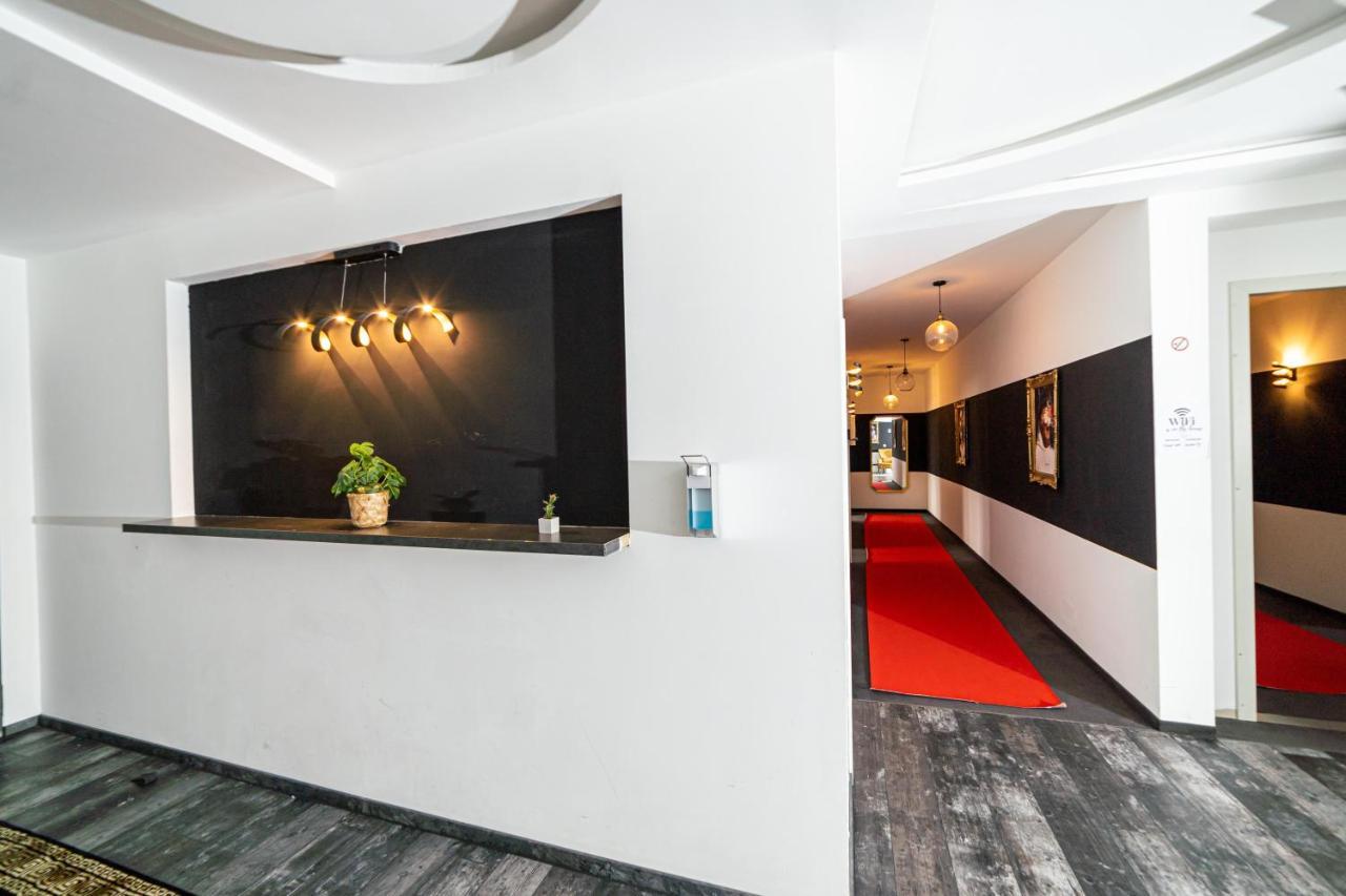 Full House Hostel Nurnberg - Shared Bath & Kitchen Ngoại thất bức ảnh