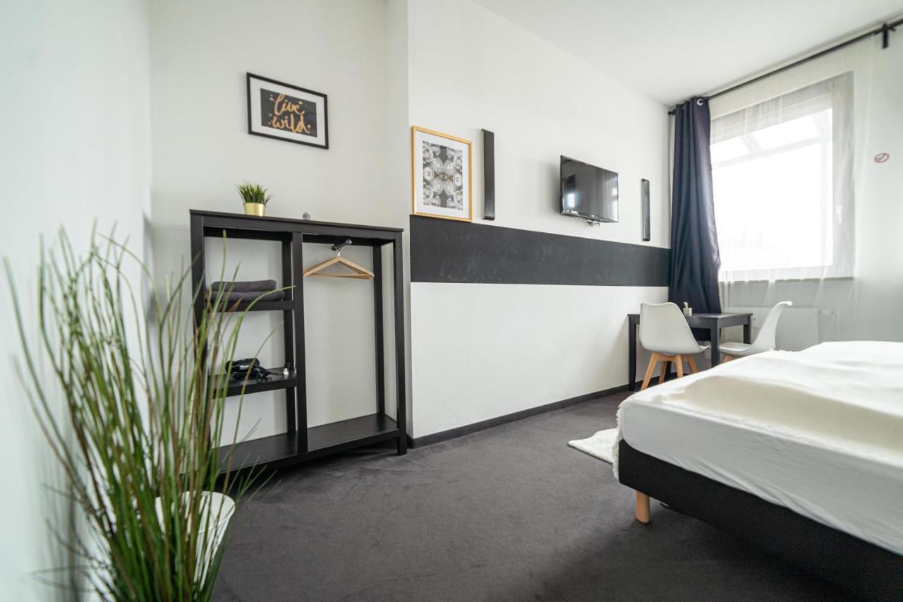 Full House Hostel Nurnberg - Shared Bath & Kitchen Ngoại thất bức ảnh